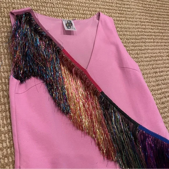 Queen of Sparkles Diagonal Metallic Pink Fringe Dress Small - Picture 6 of 13